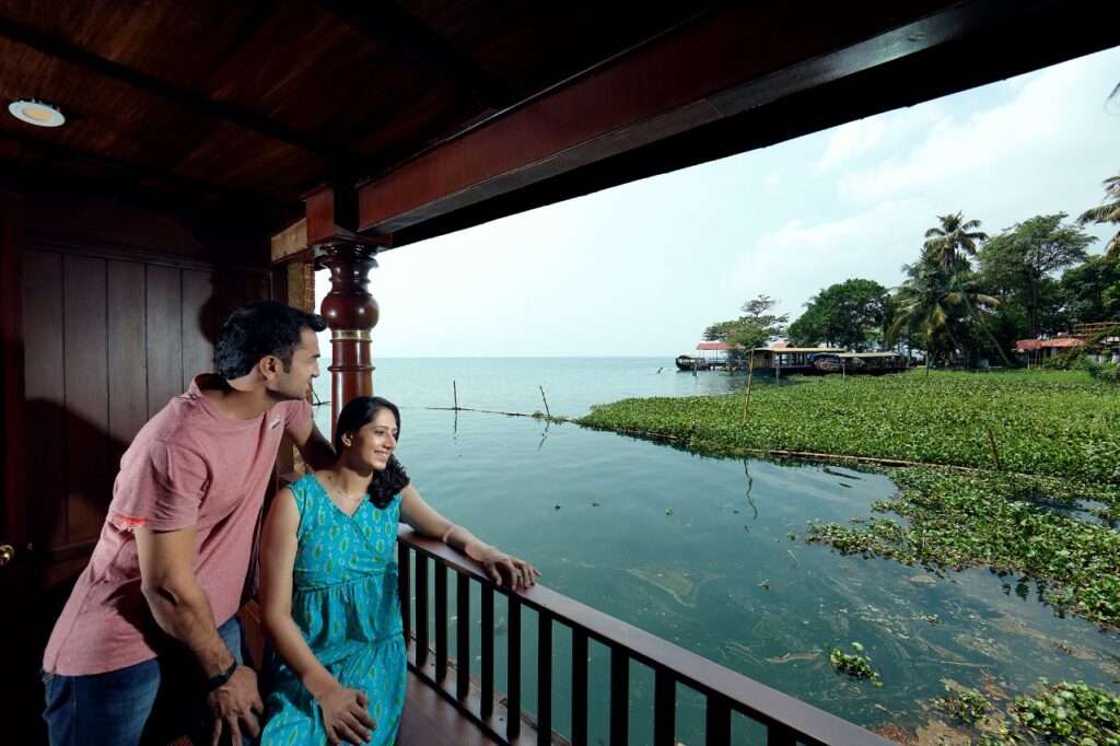 Alleppey Boat Services | Luxury Boat Services