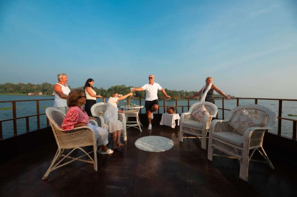 Niya Cruise - Luxury Houseboat in Alleppey