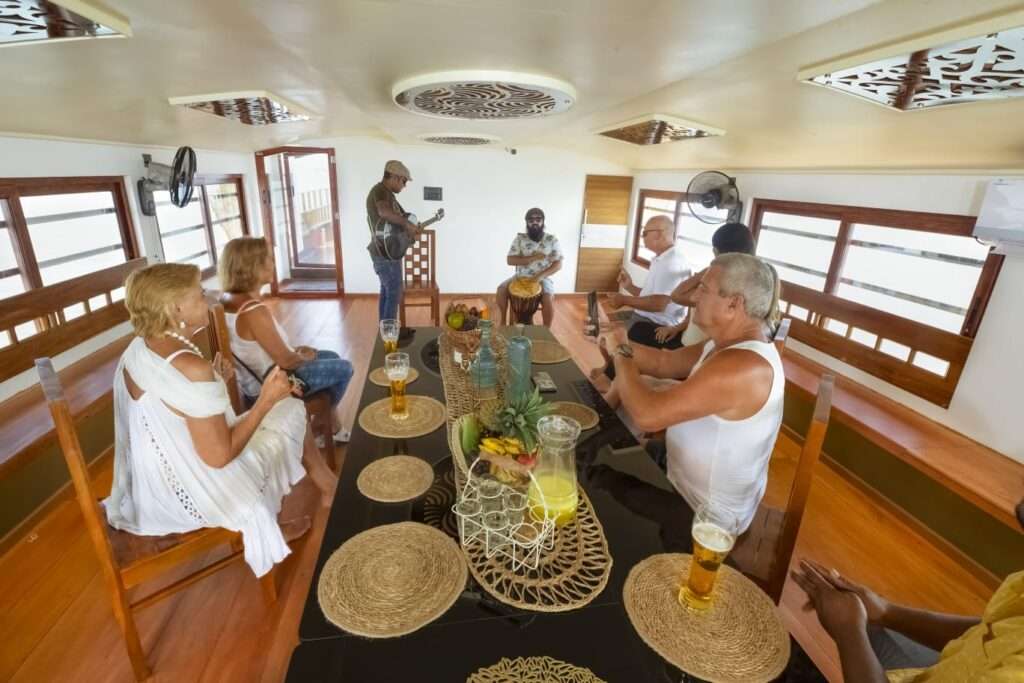 Niya Cruise - Luxury Houseboat in Alleppey