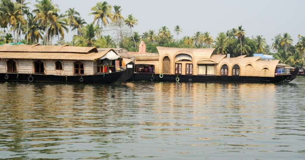 Luxury Houseboats in Alleppey: A Deep Dive into the Tradition and Modern Touch