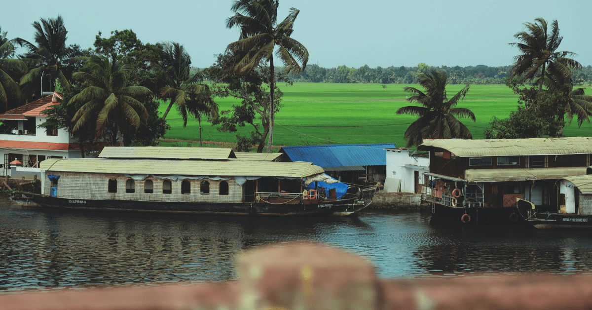 Safety Tips for Booking a Luxury Houseboat in Alleppey During Monsoon