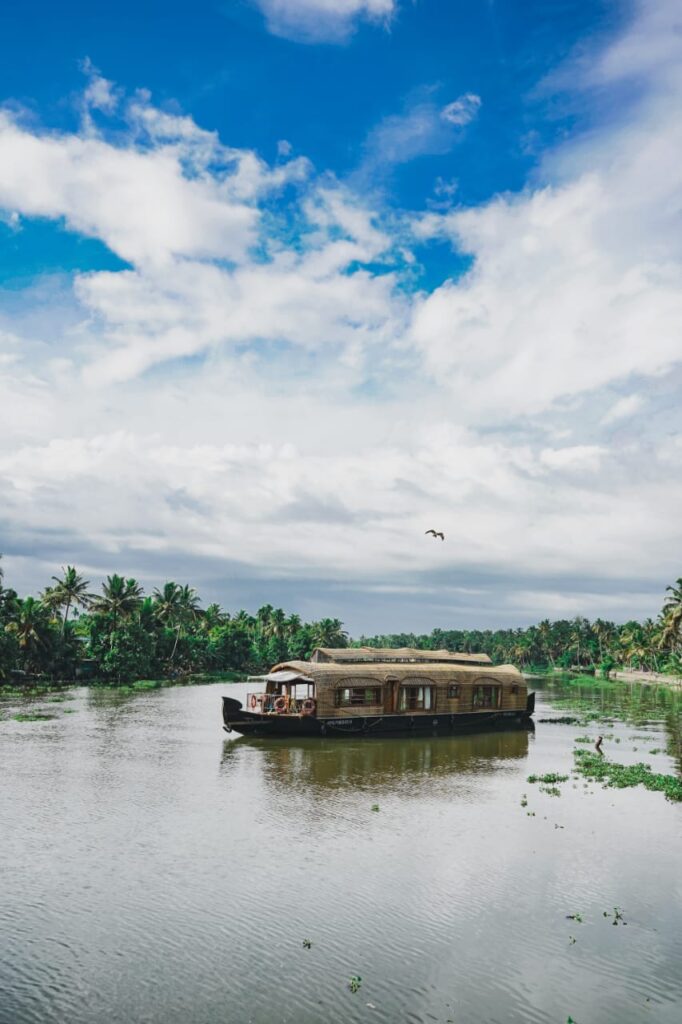 Lake Dreamz 2 Bedroom Premium Houseboat