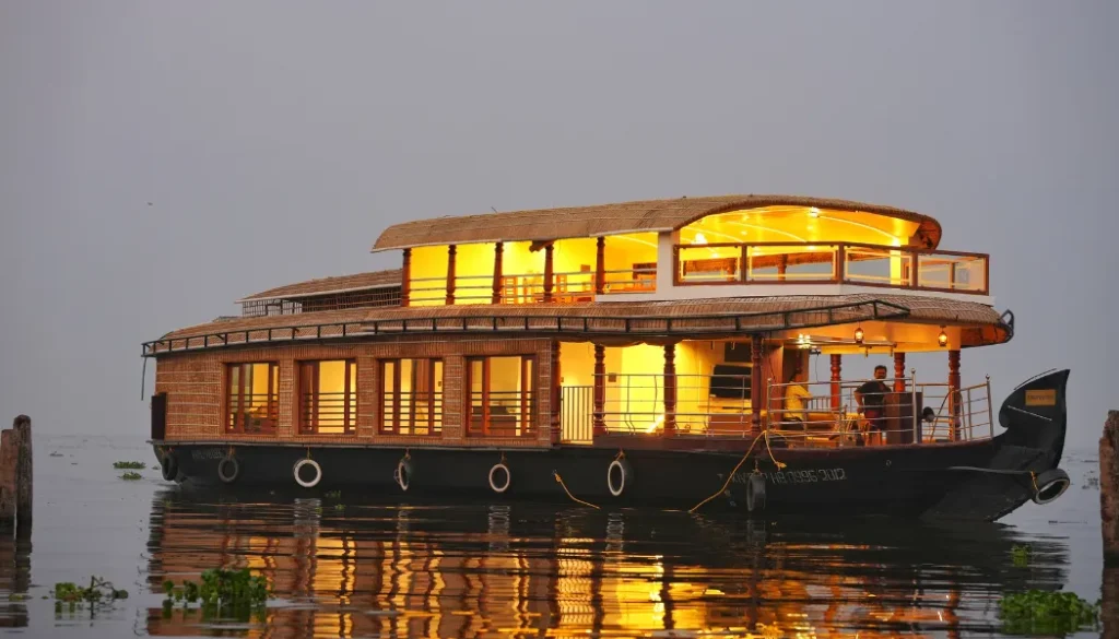 Kerala Houseboat